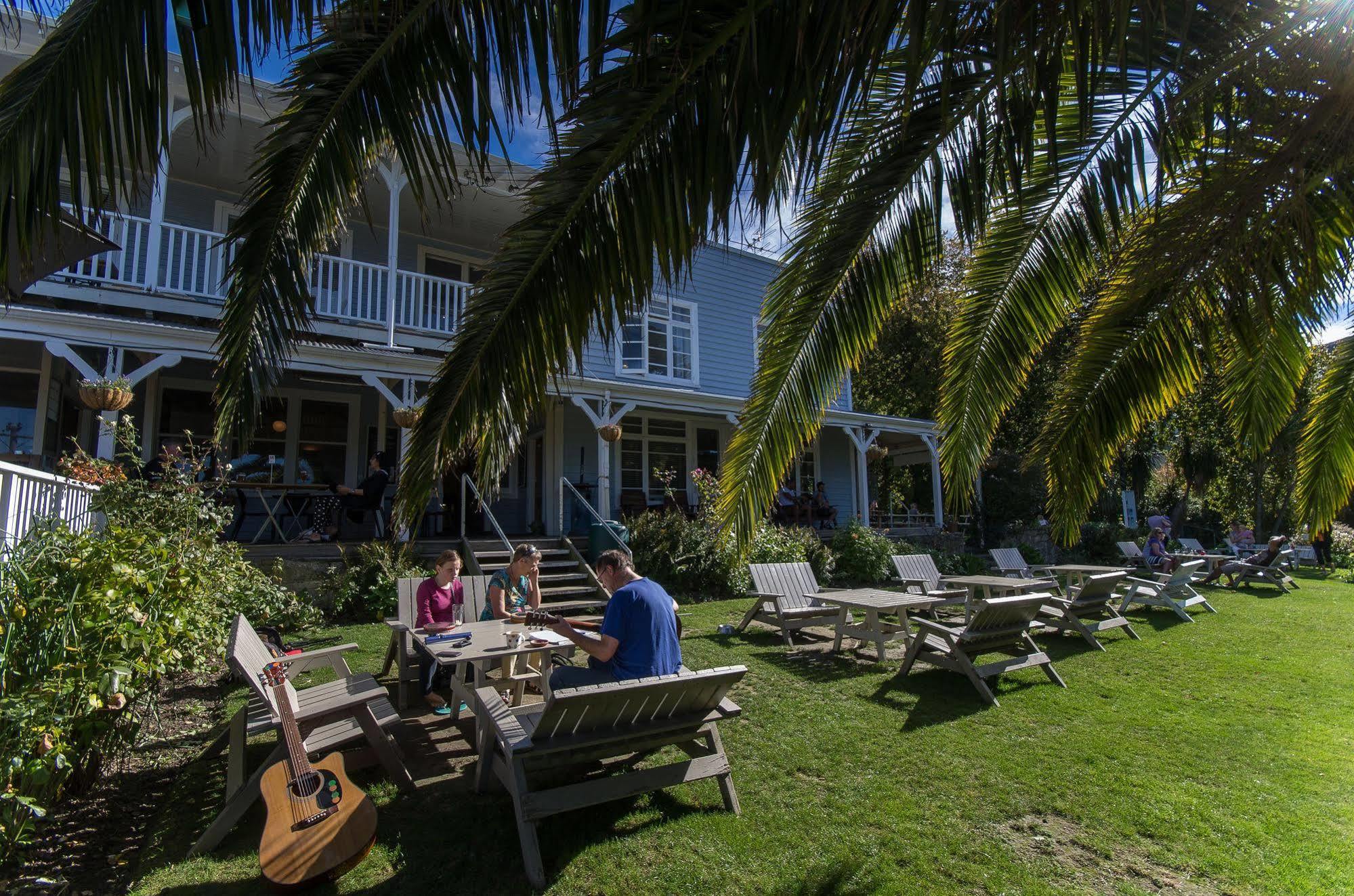 Otoromiro Hotel Governors Bay Exterior photo